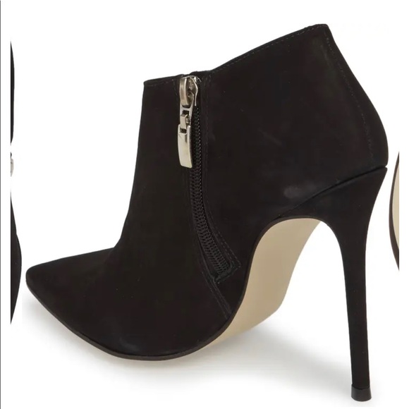 Steve Madden Genuine Leather Red Bootie - Picture 4 of 5